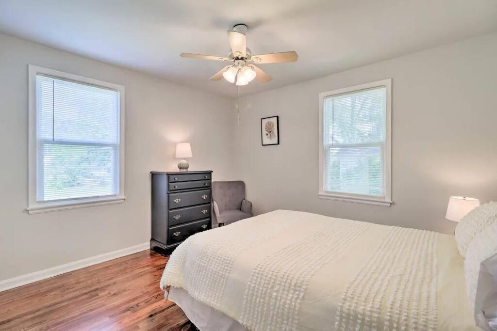 Pool Home Sleeps 6 With Large Fenced Yard Jacksonville Esterno foto
